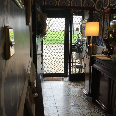 Krakow Bed & Breakfast Dundalk