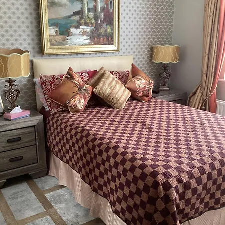 Krakow Bed & Breakfast 4*