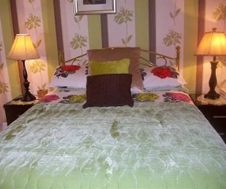 Bed & Breakfast Krakow Dundalk